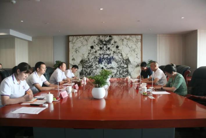 草堂科技产业园发展中心主任罗辉一行到访350vip8888新葡的京集团股份 草堂科技产业园发展中心主任罗辉一行到访350vip8888新葡的京集团股份