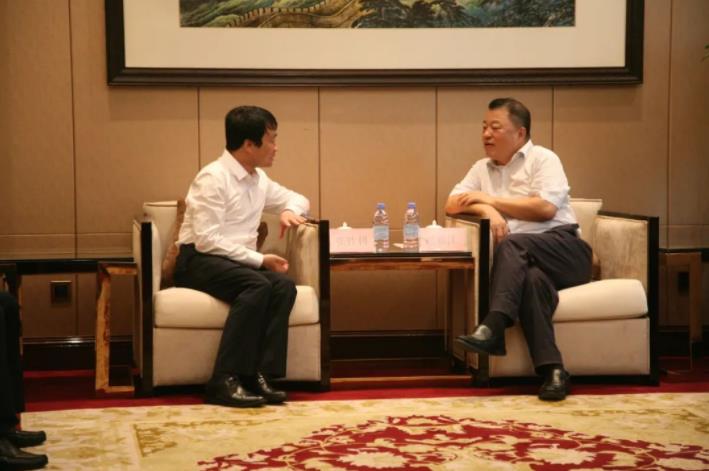 榆林市政府领导会见350vip8888新葡的京集团股份董事长一行 榆林市政府领导会见350vip8888新葡的京集团股份董事长一行