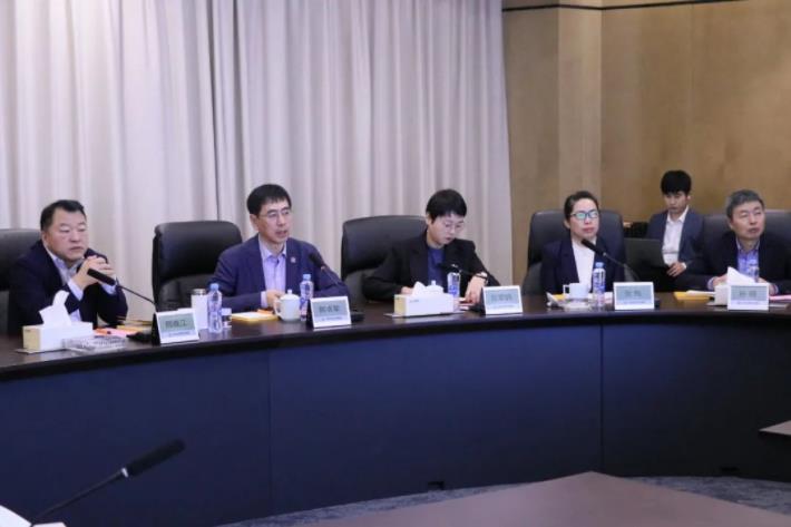 350vip8888新葡的京集团股份董事长邢雅江到访南昌金融投资集团有限公司 350vip8888新葡的京集团股份董事长邢雅江到访南昌金融投资集团有限公司