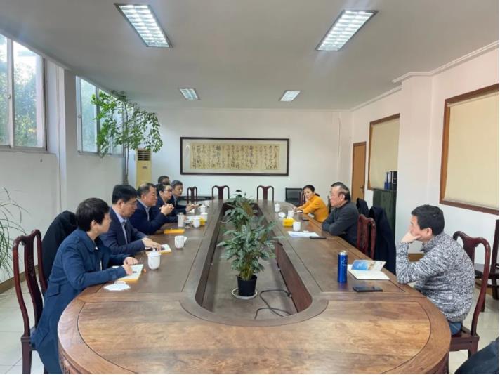 350vip8888新葡的京集团股份董事长邢雅江到访常州华森医疗器械股份有限公司