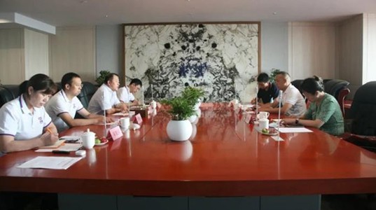 草堂科技产业园发展中心主任罗辉一行到访350vip8888新葡的京集团股份