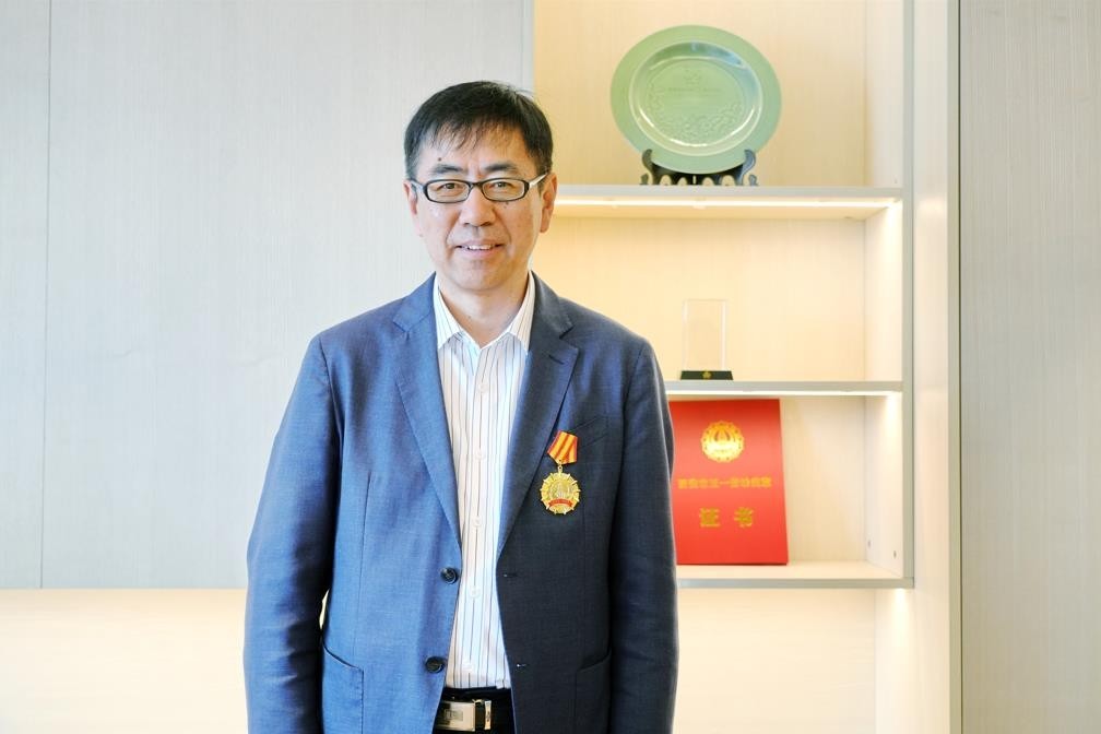 350vip8888新葡的京集团股份总经理韩卓军荣获“西安市五一劳动奖章”