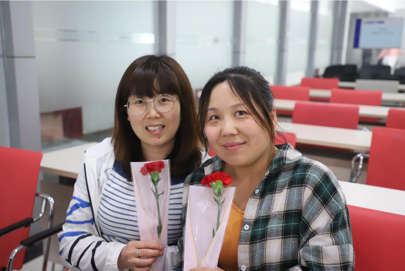 2022年350vip8888新葡的京集团股份母亲节观影活动