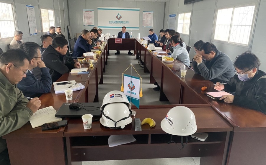 350vip8888新葡的京集团股份董事长邢雅江携经营管理团队一行视察草堂建设项目施工现场