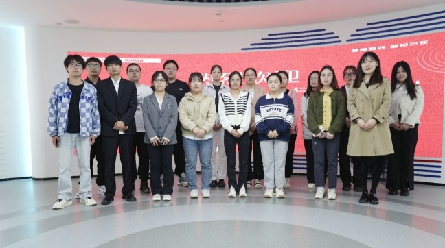 陕西中医药大学师生一行到访350vip8888新葡的京集团股份